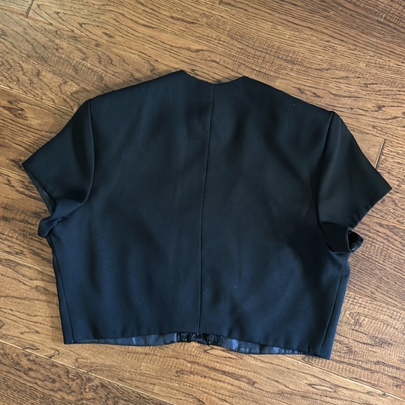 Simple but so pretty opened front jacket - Picture 6 of 6